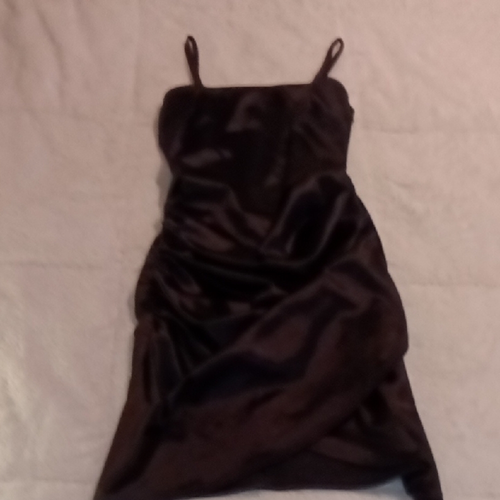 Winsdor Black Spaghetti Strap Ruched Mini Dress